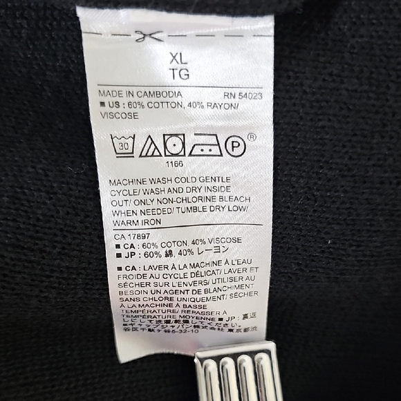 Banana Republic Black Knit Sweater - Picture 6 of 6